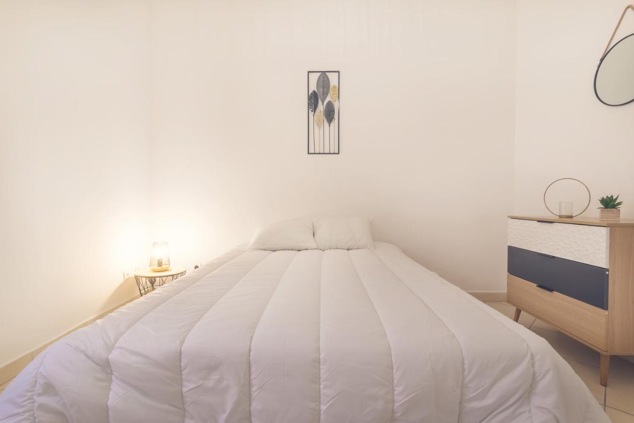 Appartement Tout Equipe Pour 6 Personnes A 15Min Des Plages Beziers Ngoại thất bức ảnh