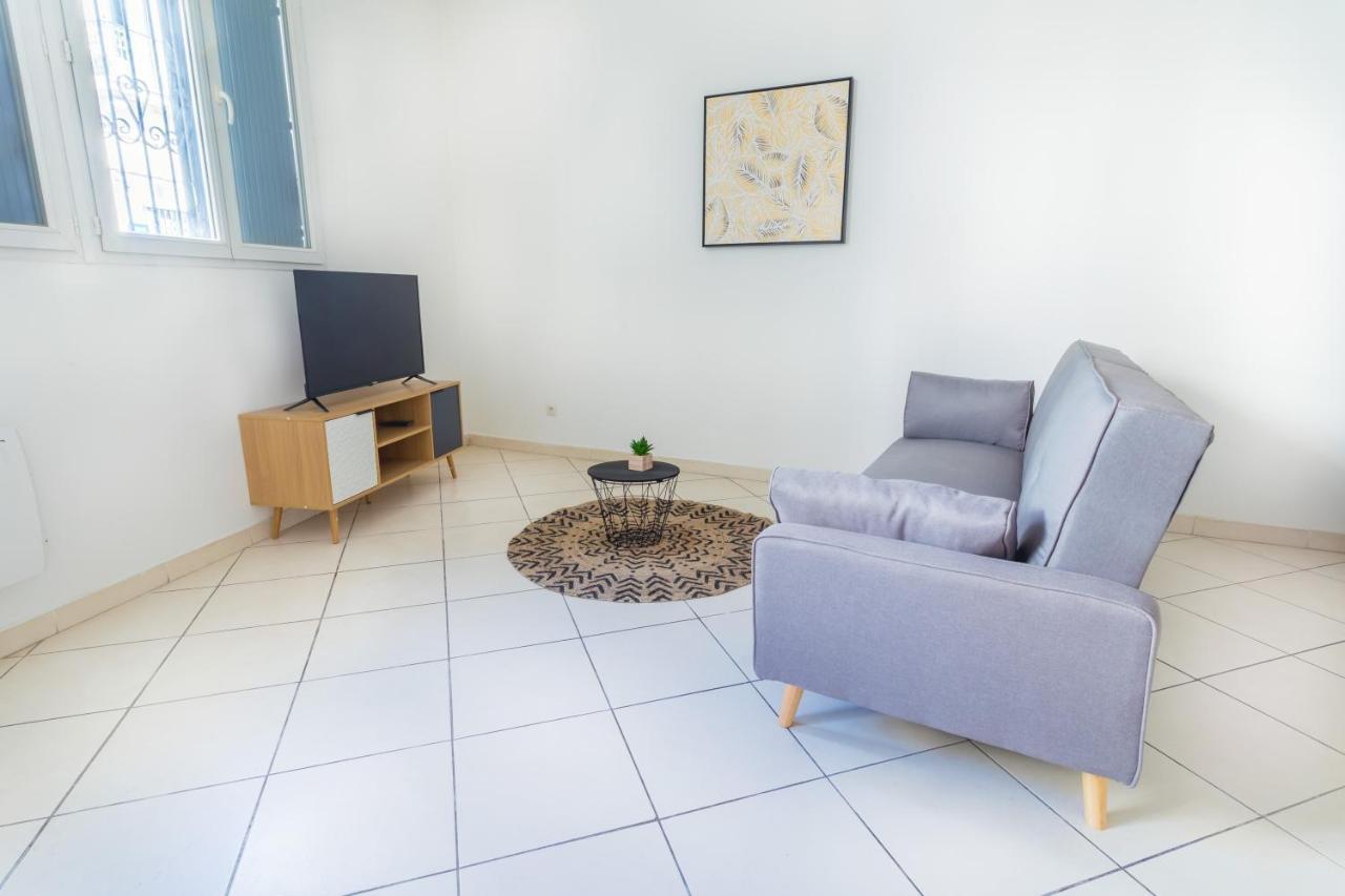 Appartement Tout Equipe Pour 6 Personnes A 15Min Des Plages Beziers Ngoại thất bức ảnh