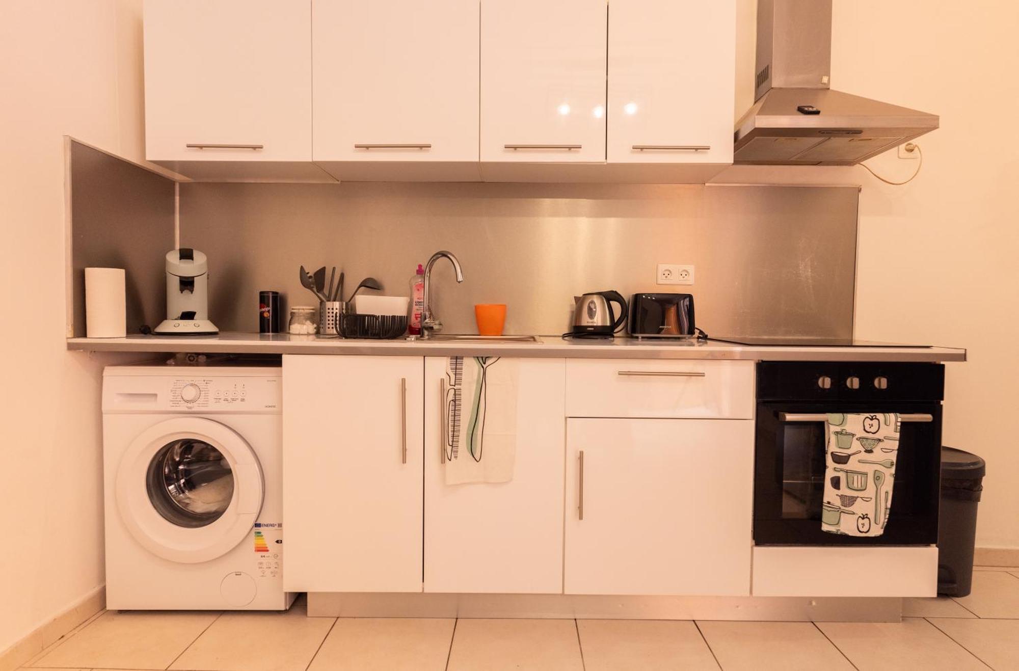 Appartement Tout Equipe Pour 6 Personnes A 15Min Des Plages Beziers Ngoại thất bức ảnh