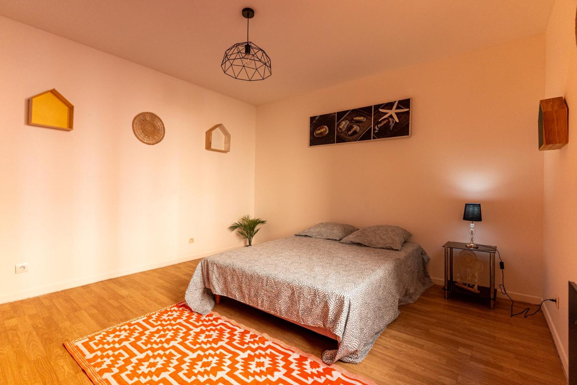 Appartement Tout Equipe Pour 6 Personnes A 15Min Des Plages Beziers Ngoại thất bức ảnh