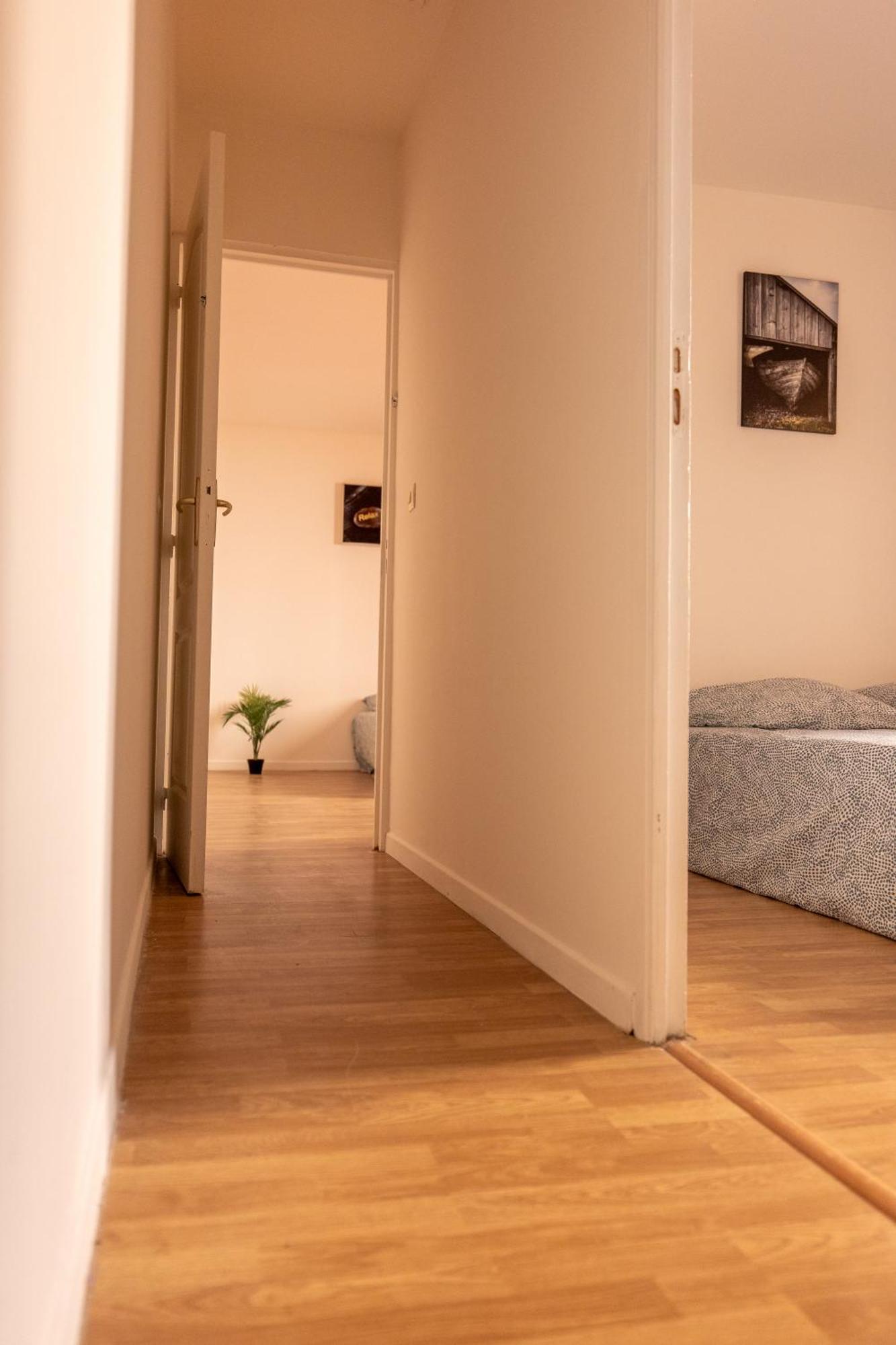 Appartement Tout Equipe Pour 6 Personnes A 15Min Des Plages Beziers Ngoại thất bức ảnh